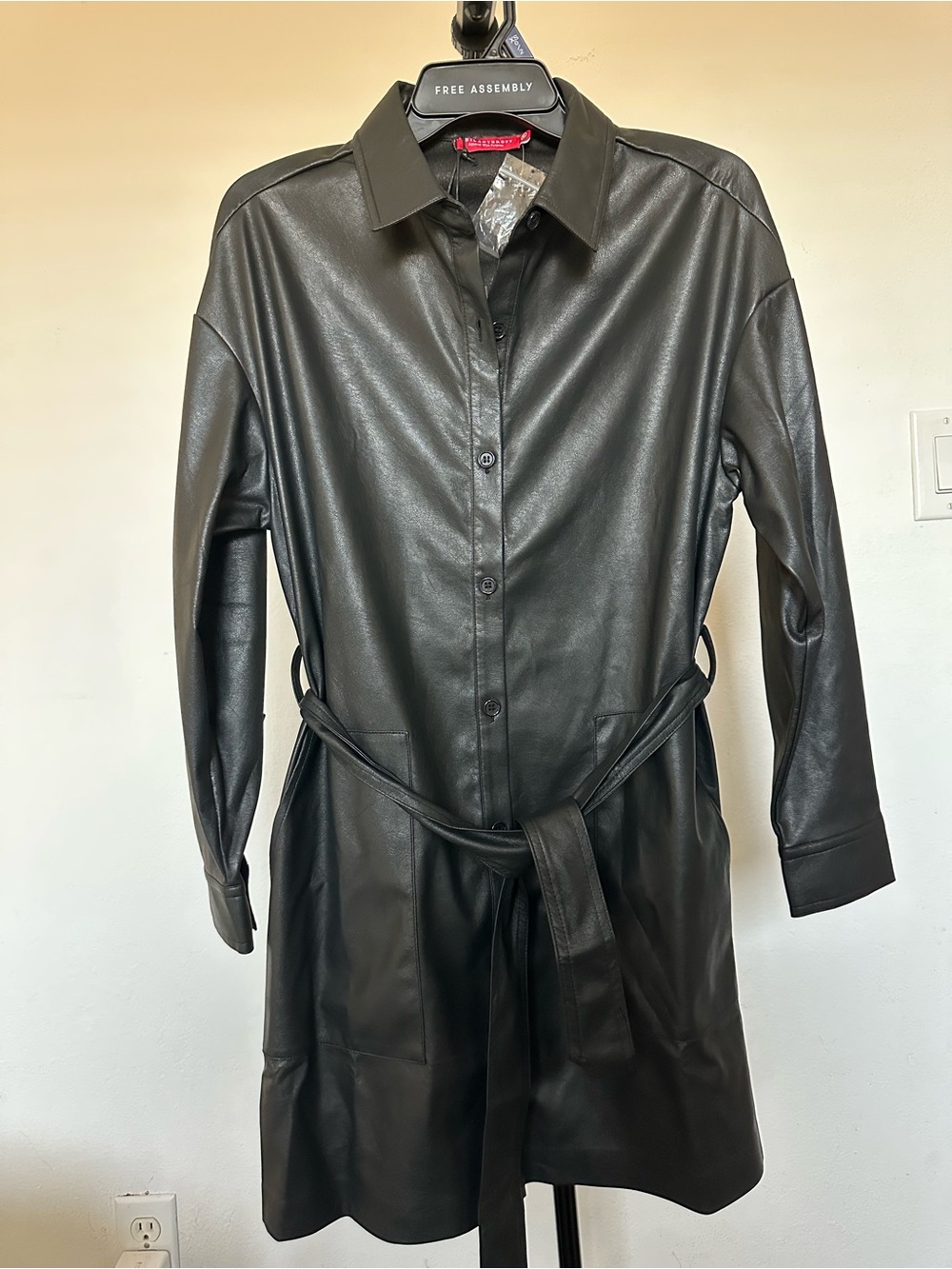 n: PHILANTHROPY Ray Vegan Leather Belted
Mini Shirtdress Black SZ M
